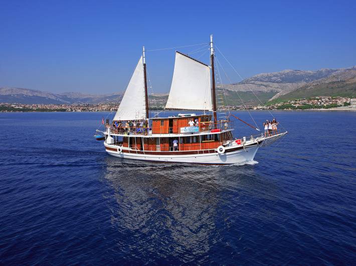 Exterior shot of standard boat in Croatia - On The Go Tours