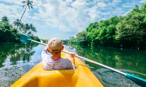 Family canoeing - Sri Lanka - On The Go Tours