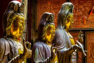Gangaramaya temple in Colombo - Sri Lanka - On The Go Tours