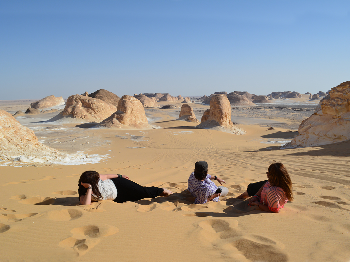 Day 2 - Black and White Desert