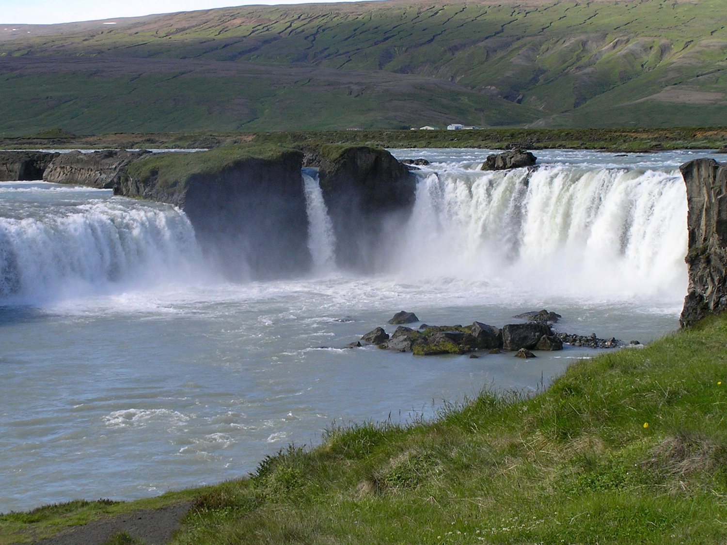Day 5 - Lake Myvatn