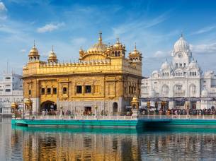 Golden Temple in Amritsar - India Tours - On The Go Tours