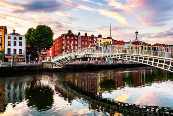Ha Penny Bridge Dublin - Ireland