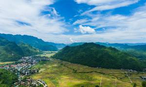 Hill Tribes, Halong Bay & Beyond