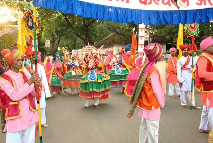 Holi celebrations in Goa - credit Ayan Mukhopadhyay at Flickr