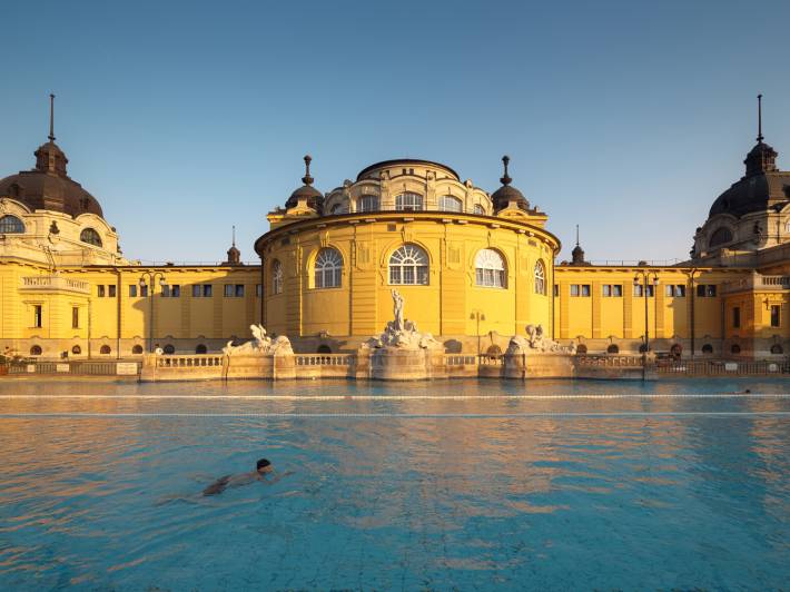 Hungary - Budapest Spa - Eastern Europe - On The Go Tours