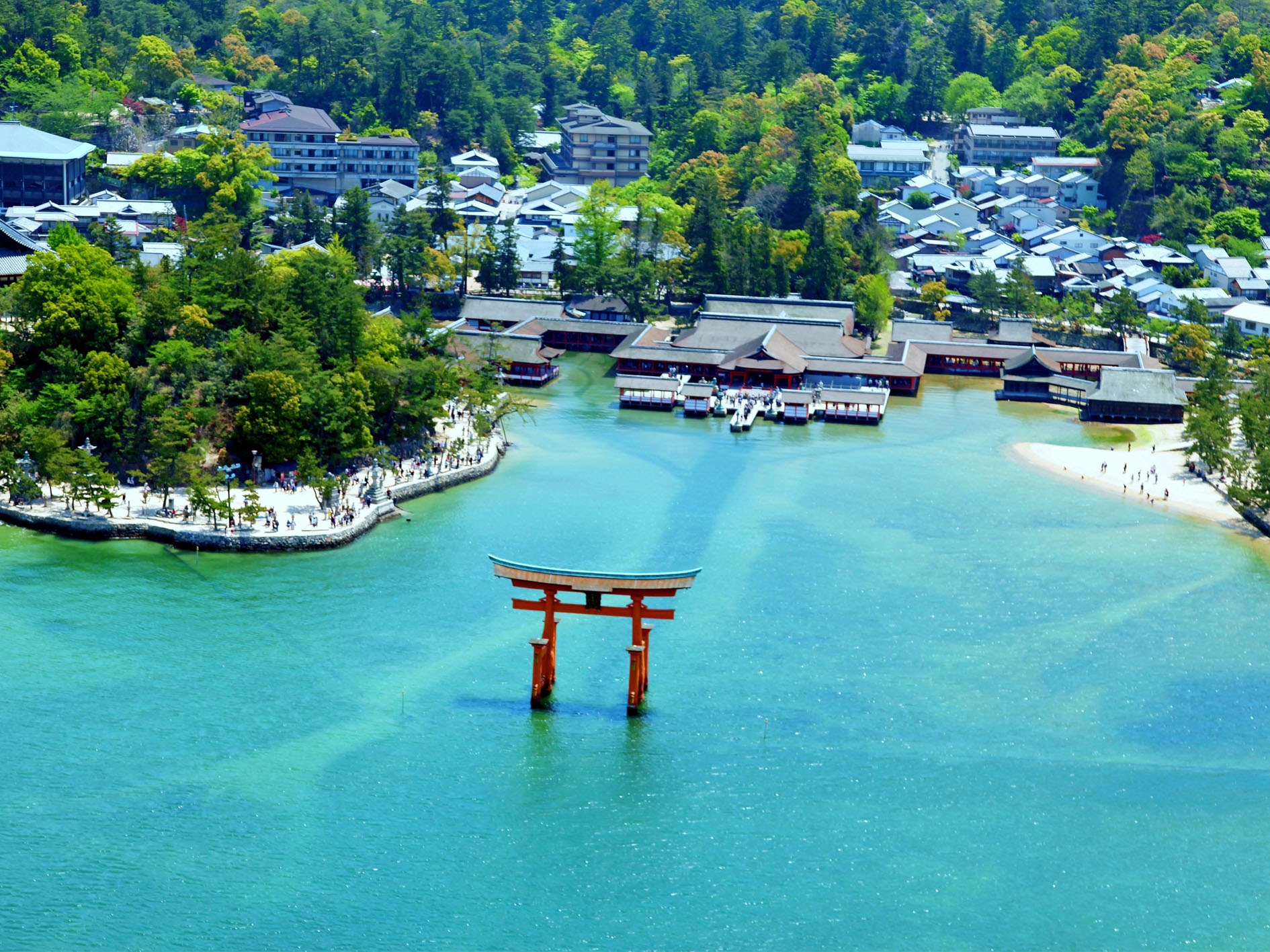 https://www.onthegotours.com/repository/Itsukushima-Shrine-Hiroshima--Japan-Tours--On-The-Go-Tours-222301382715734.jpg