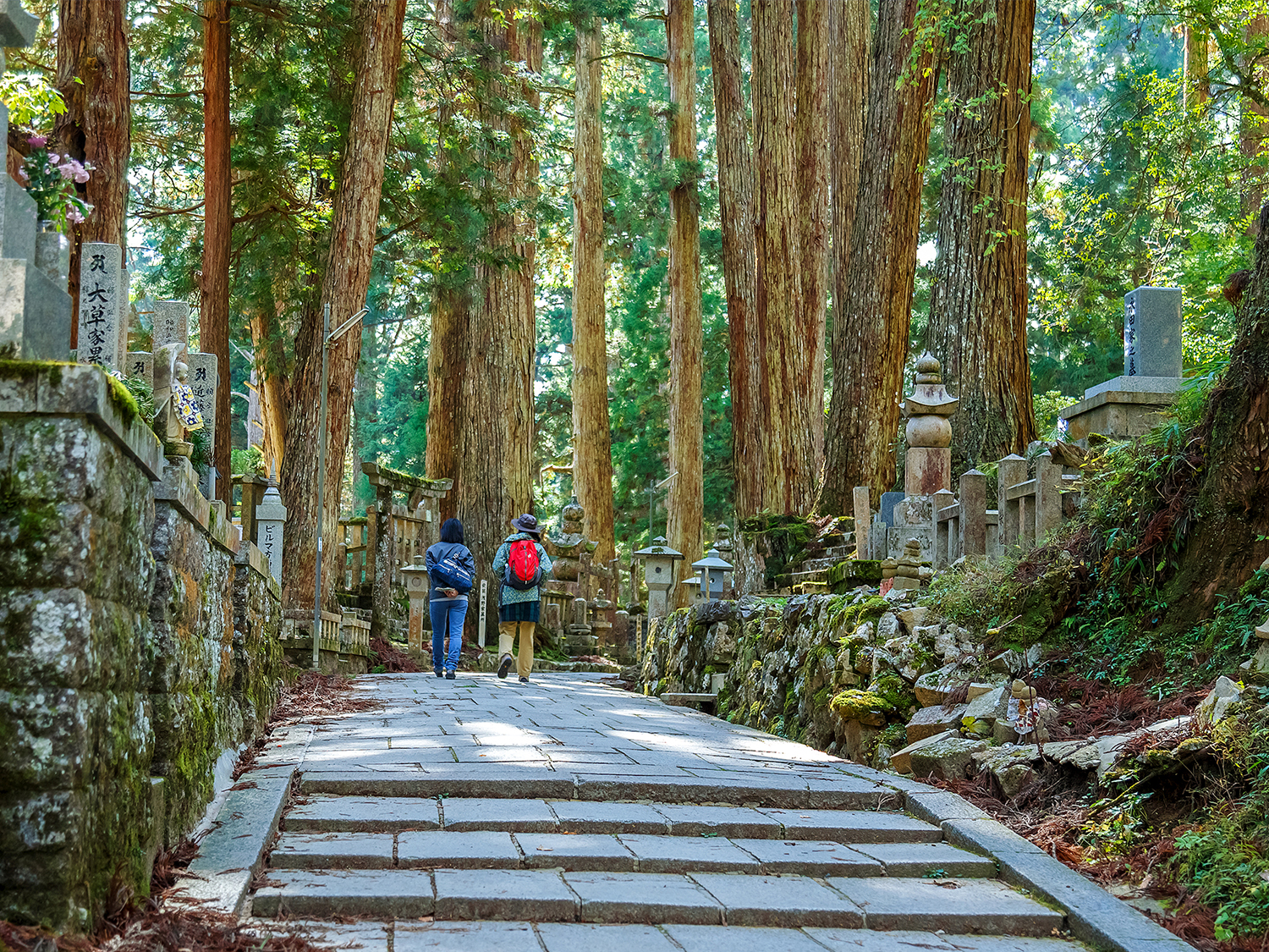 Okunoin cemetery