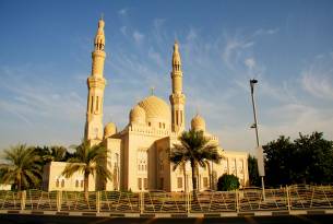 Jumeirah Mosque - Best Places to Visit in Dubai - On The Go Tours