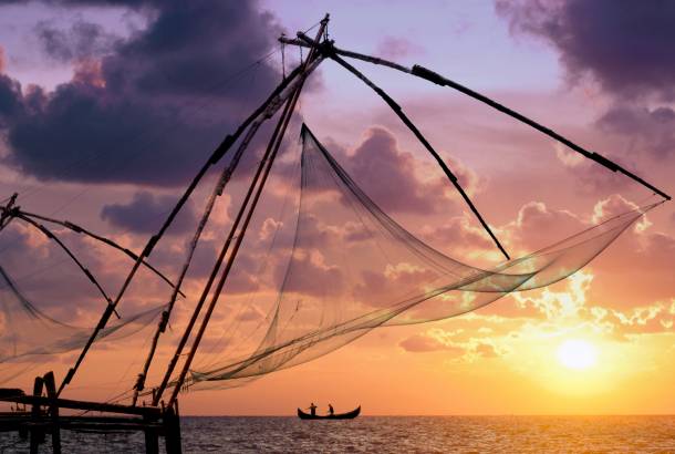 KOCHI - Chinese fishing nets at sunset - On the Go Tours