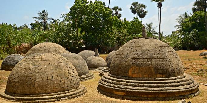 Katurogoda Ancient Vihara in Jaffna | Sri Lanka