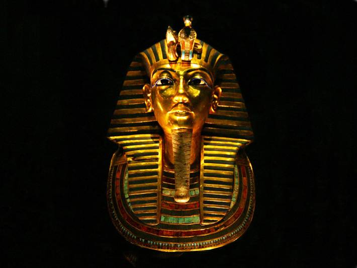 King-Tutankhamuns-Mask-Top-Spots-Egypt