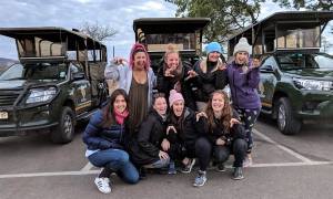 Kruger Safari Experience Accommodated main image - group in kruger