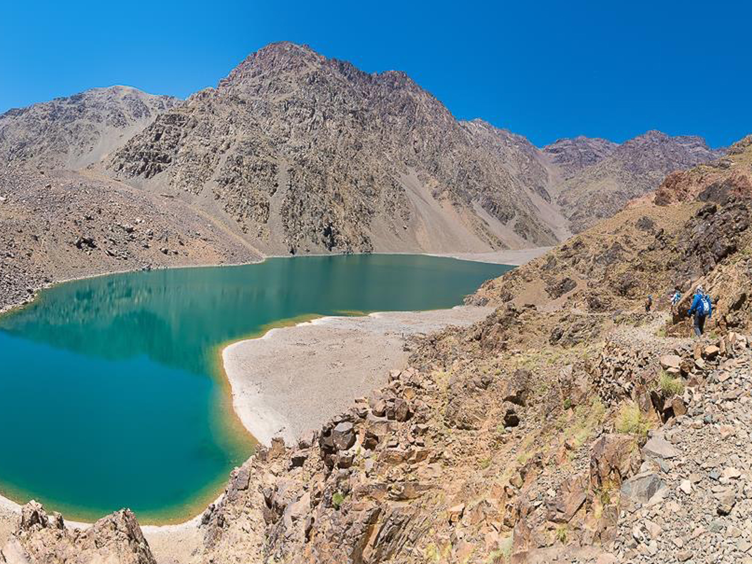 Day 4 - Orchards, lakes & holy Sidi Alebourga