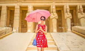 Lady in front of Hatshepsut Temple