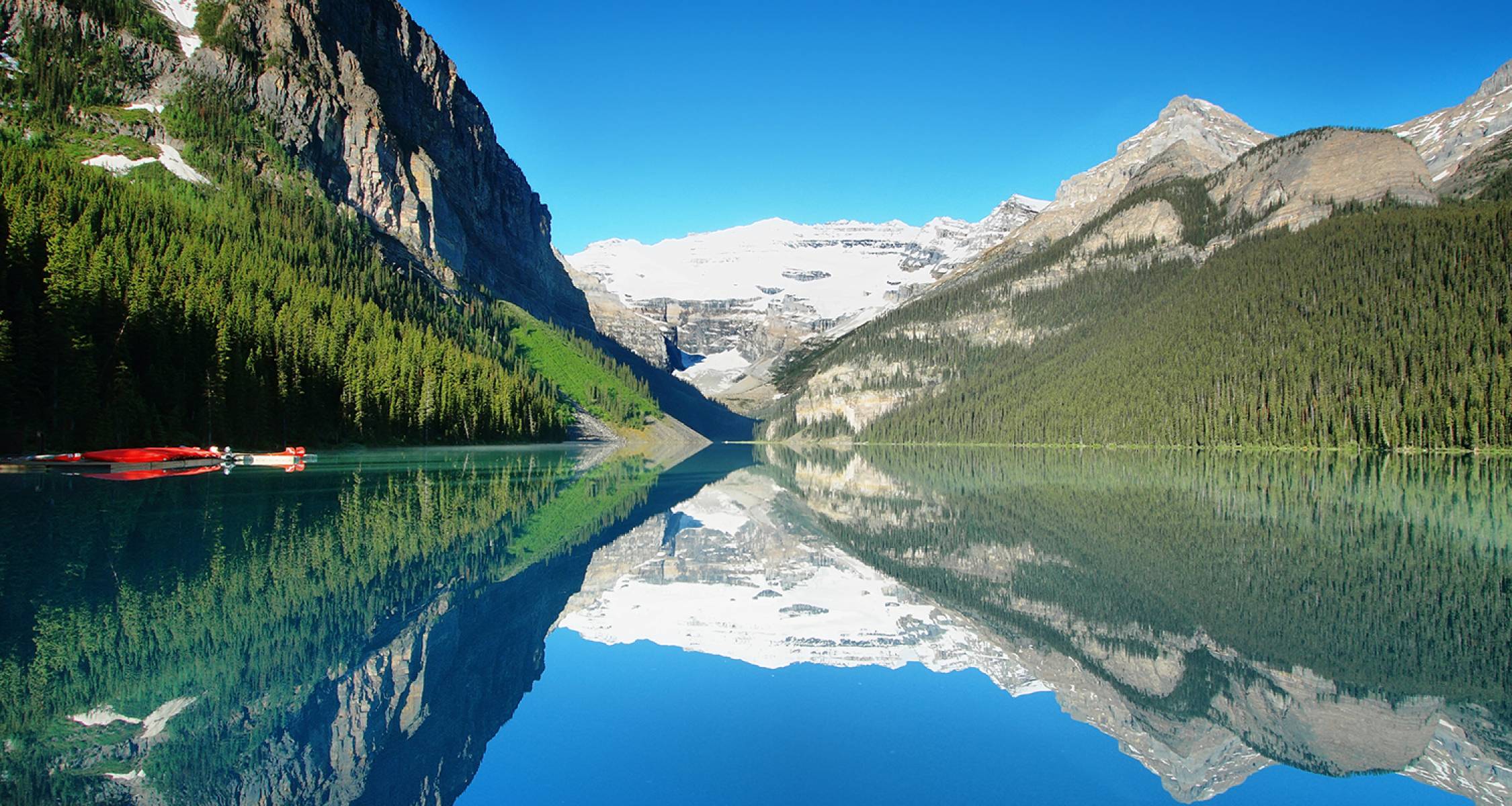 油彩画　『Canada Lake Louise』 Lake Louise. . . One of the most photographed lakes in the