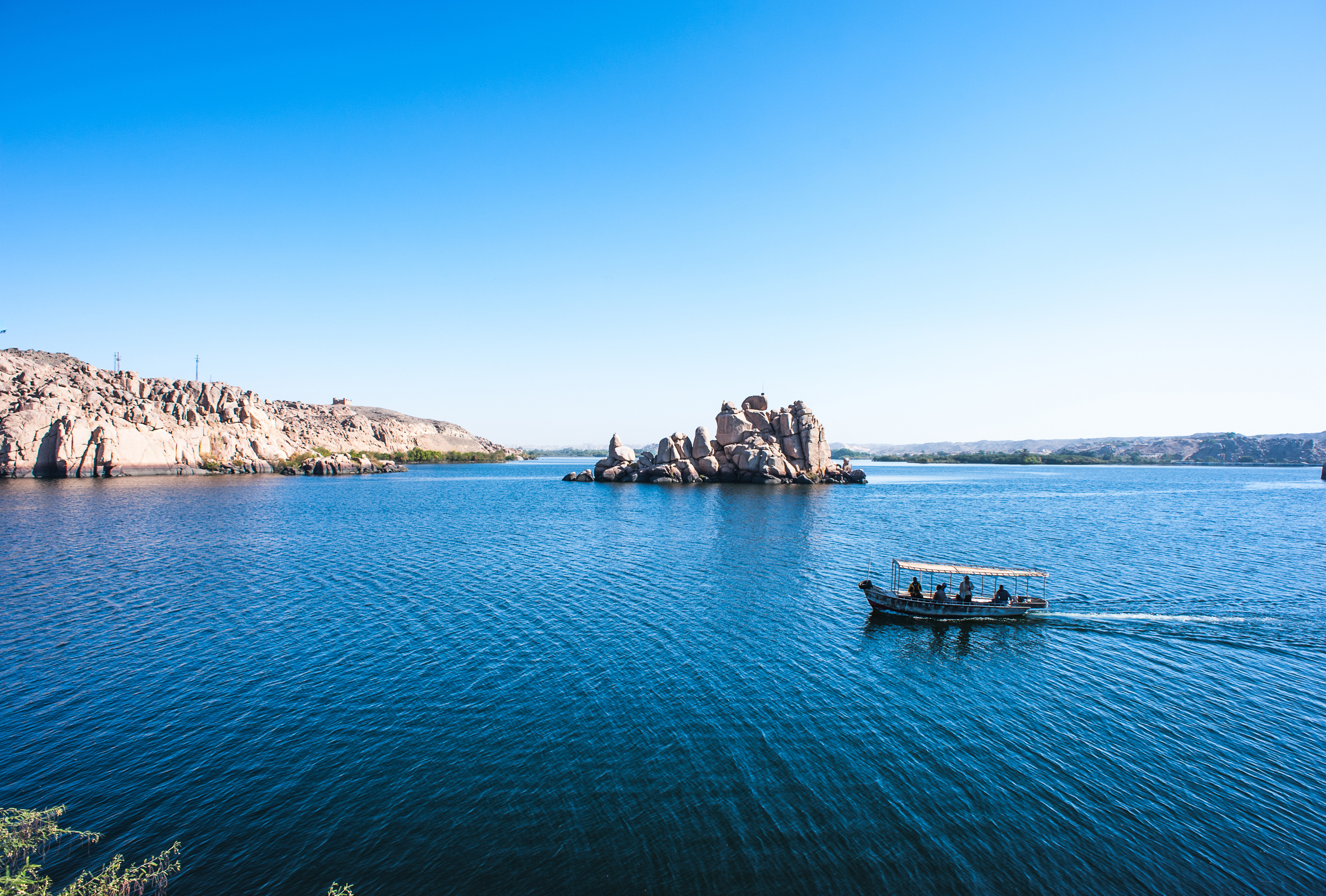 a cruise ship travelling along Lake Nasser