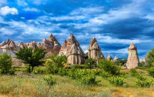 Love-valley-rock-formations-Cappadocia-1800