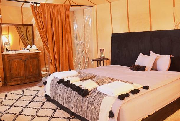 Luxury desert camp