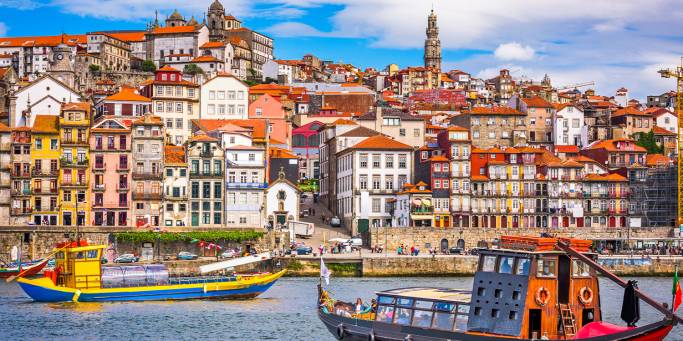 The Douro River in Porto | Portugal