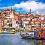 The Douro River in Porto | Portugal
