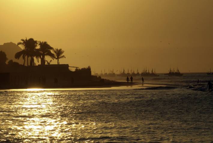 Mancora beach sunset - Peru - On The Go Tours