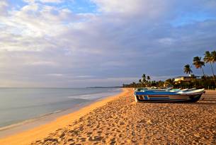 Nilaveli beach - Sri Lanka - On The Go Tours