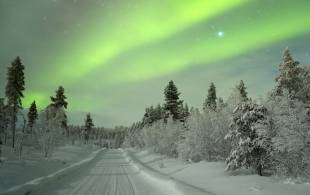 Northern-Lights-Hunting-Lapland-On-The-Go-Tours