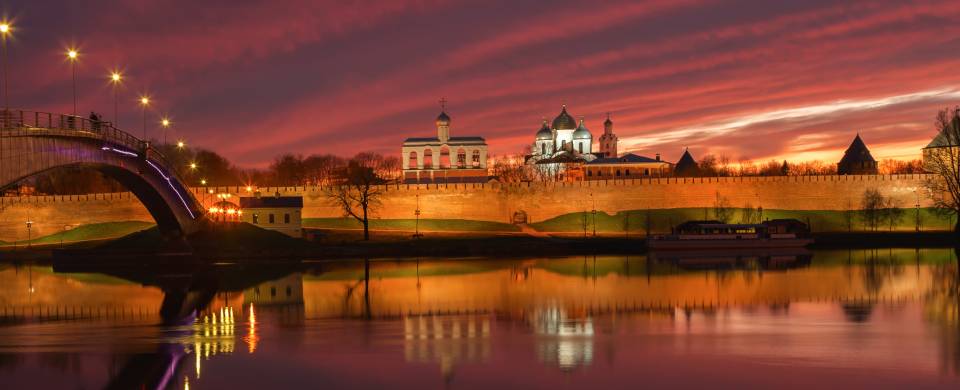 Novgorod painted pink and purple as the sun sets