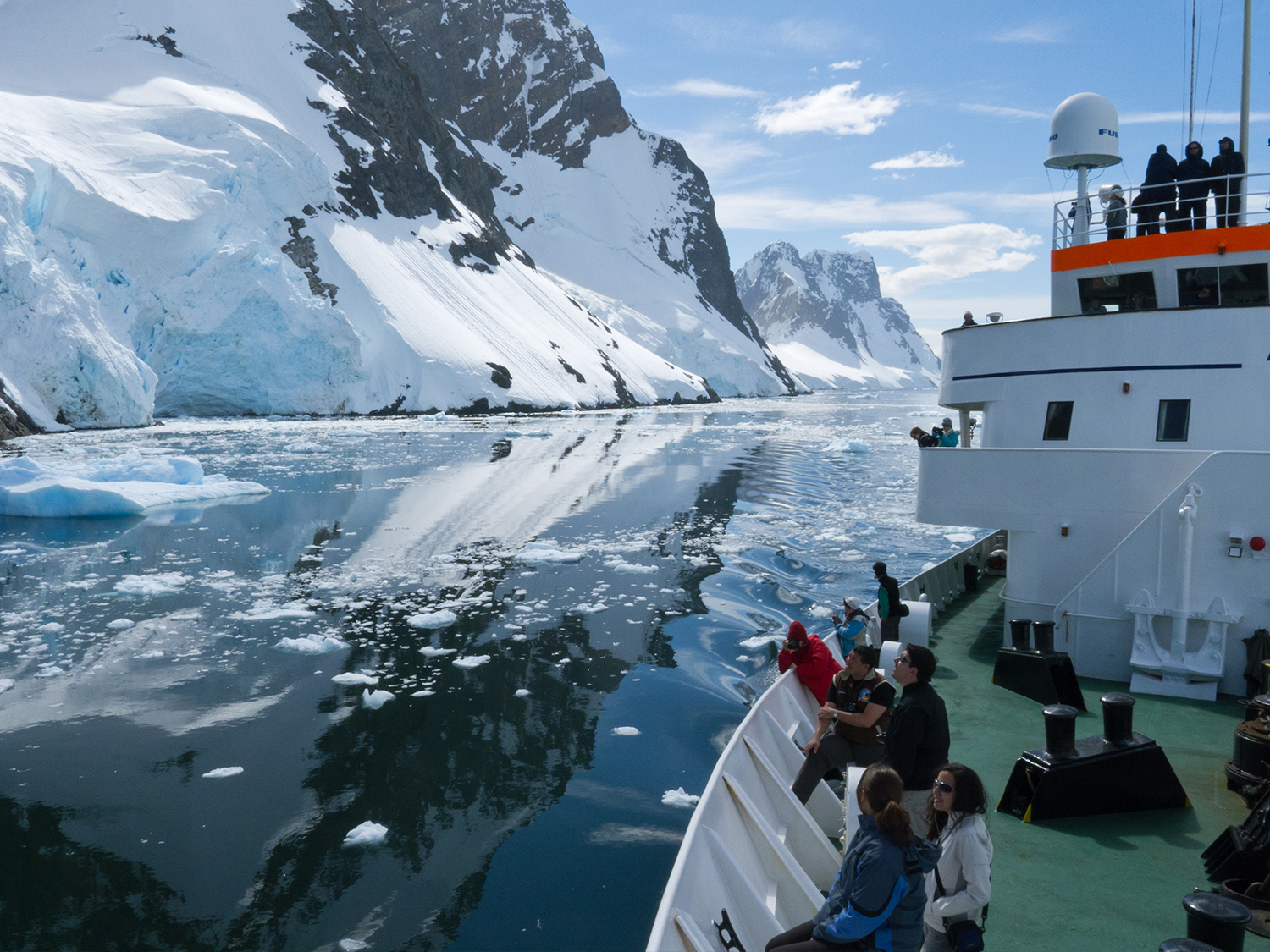 Days 8-9 - Crossing the Drake Passage