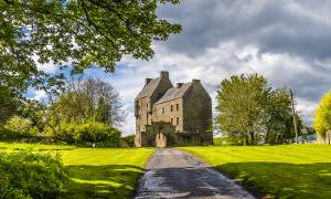 Outlander TV Trail main image - Midhope Castle