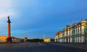 Palace-Square-Group-Tours-Russia