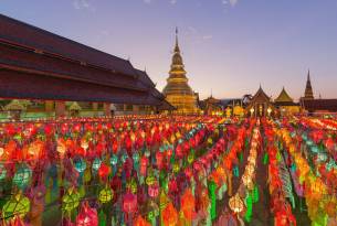 Paper lanterns during Yi Peng Festival in Chiang Mai - On The Go Tours