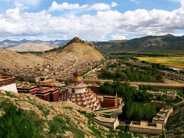 Fort on top of a hill in Gyantse