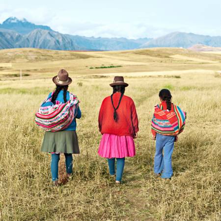 Peruvian-women-Andes-Peru-primary