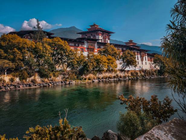 The Mo Chhu flowing alongside Punakha Dzong at Punakha.