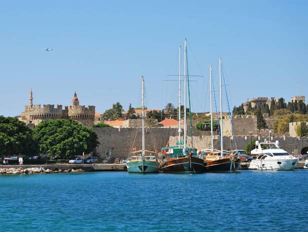 The arched bay and sparkling turquoise water of Marmaris