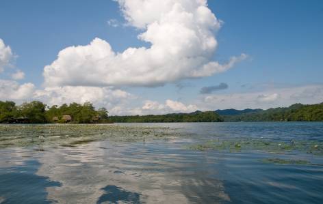 Rio Dulce - Guatemala - On The Go Tours