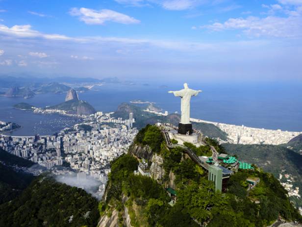 The sweeping bay of Ipanema beach in Rio de Janeiro