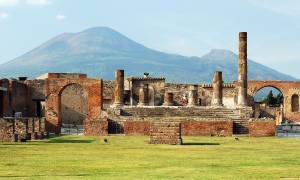 Rome, Naples & Sicily Highlights mian image - Pompeii