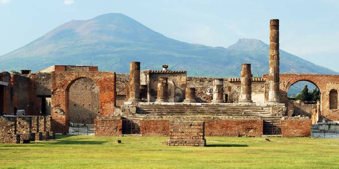 Pompeii with Mount Vesuvius in the background | Italy 