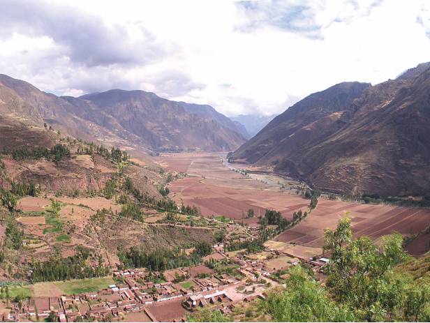 The impressive mountain views of the Sacred Valley in Peru