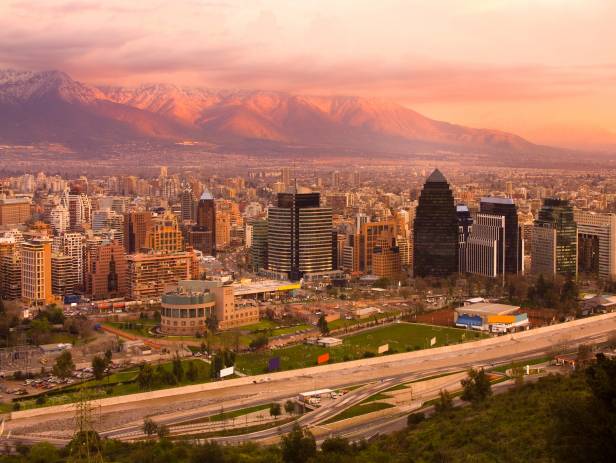 Pink, dusky sky over the Santiago skyline