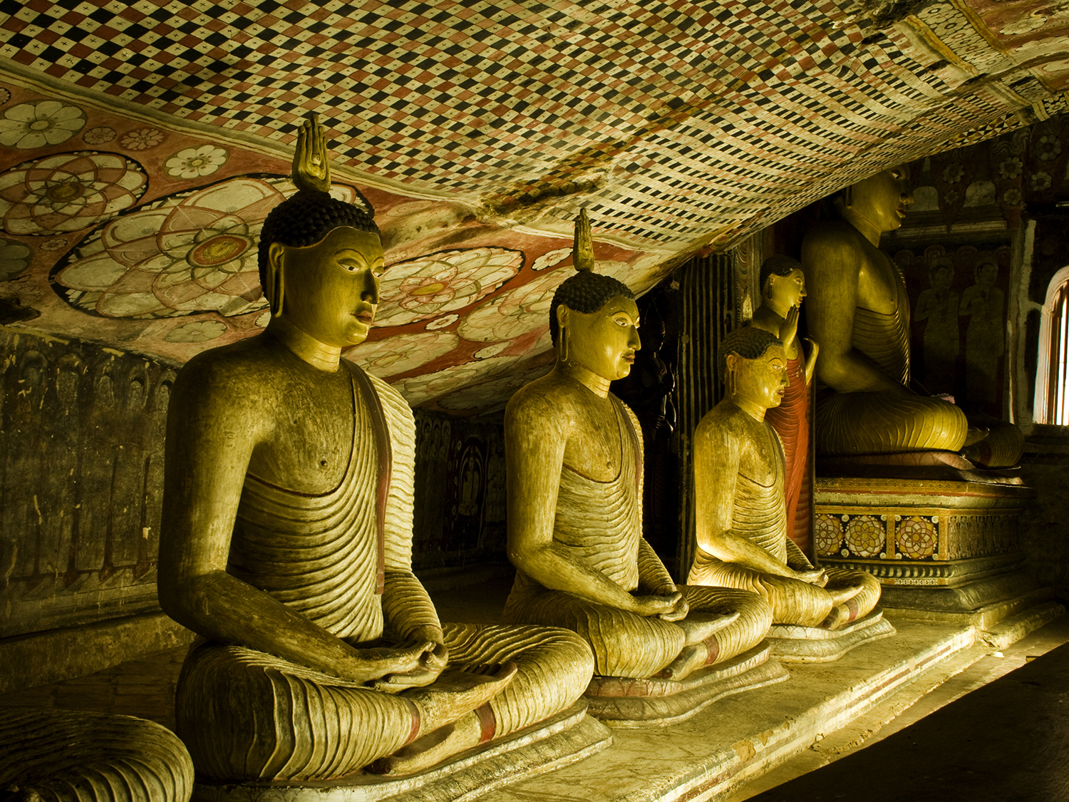 Dambulla Cave Temple
