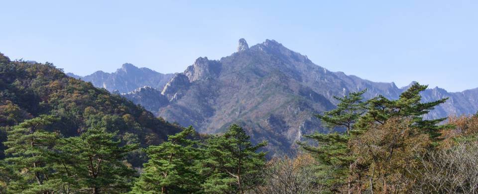 The rugged and beautiful landscape of the Mount Seoraksan National Park