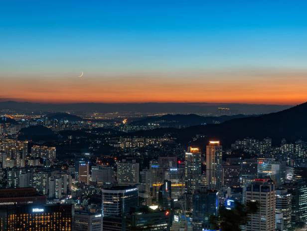 Lights brightening the beautiful cityscape in Seoul