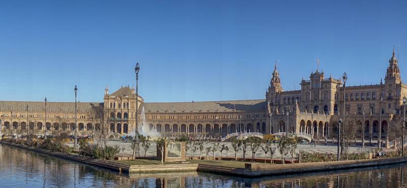 Experience the best of Seville with our range of day tours and excursions