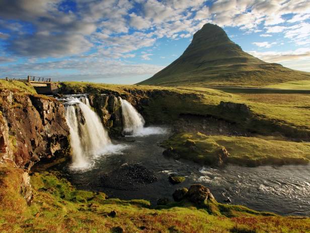 The tiny town of Bourgarnes in the west of Iceland