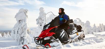 Snowmobile-Safari-Lapland-On-The-Go-Tours