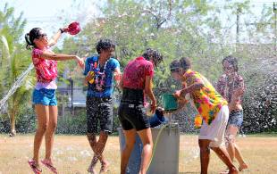 Songkran-Water-Festival1-Itineraries-Main-Thailand